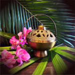 Kangri Aura Cleansing Dhuni/Incense Holder